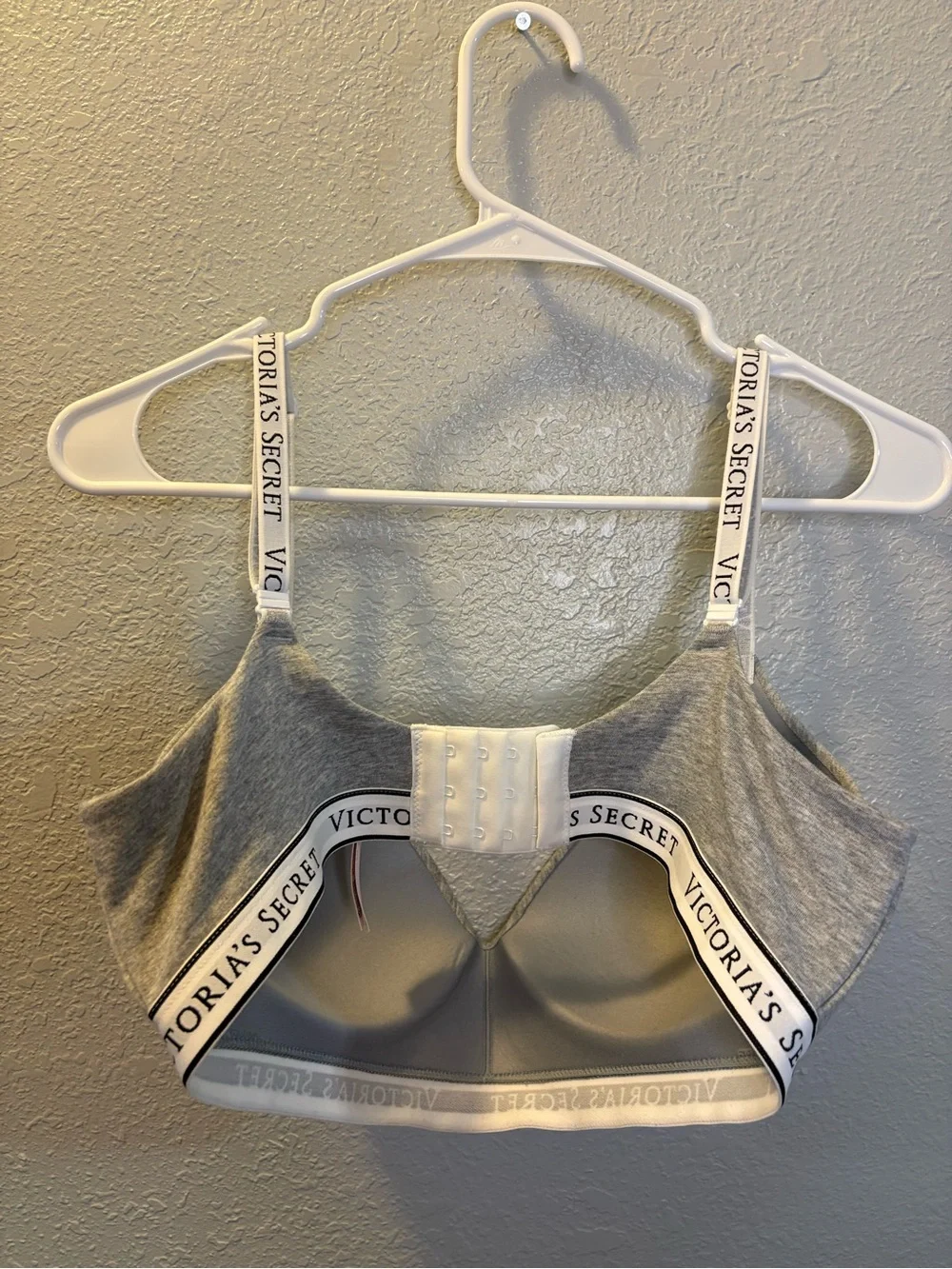 Victoria Secret 36DD Bra